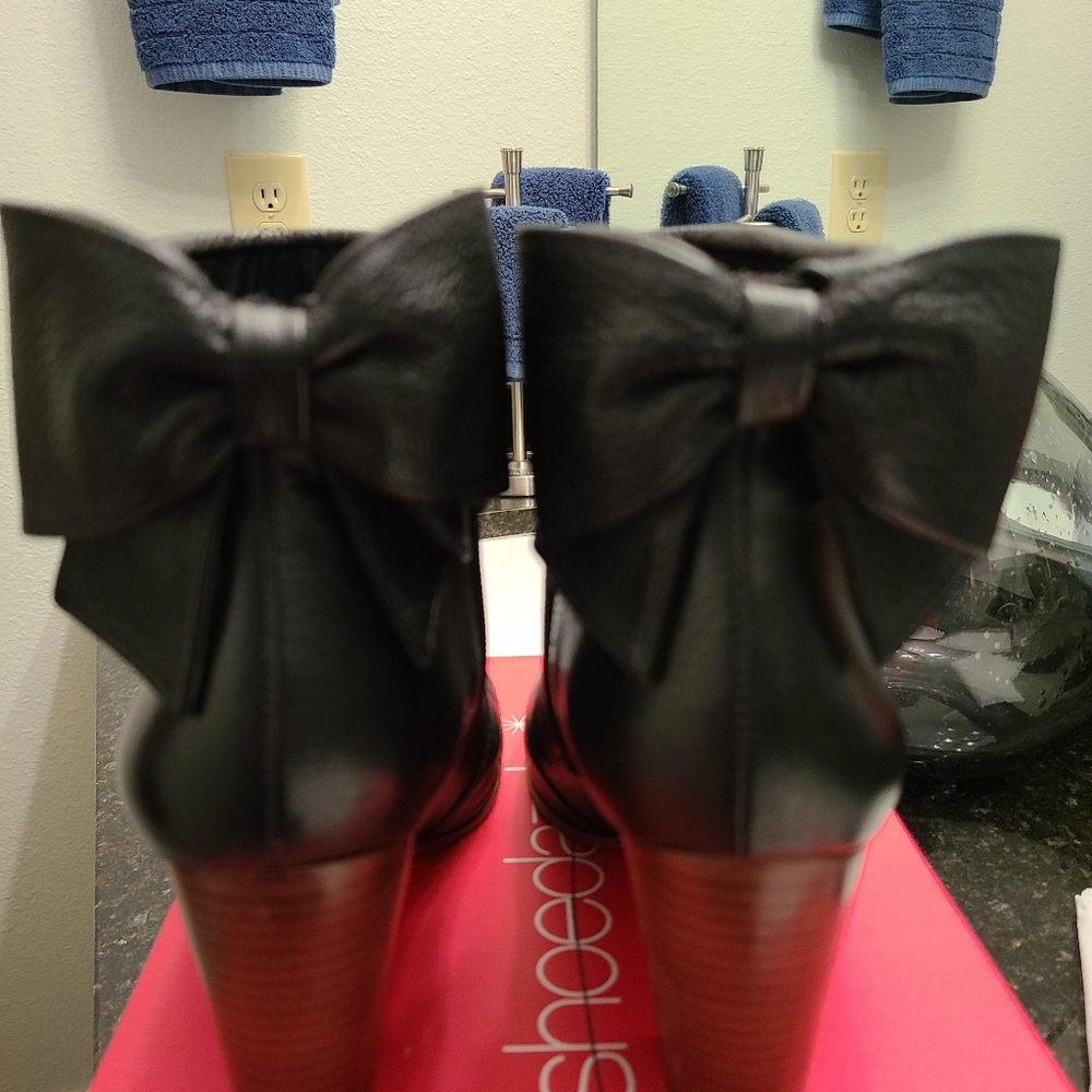 Kate Spade Black leather boots